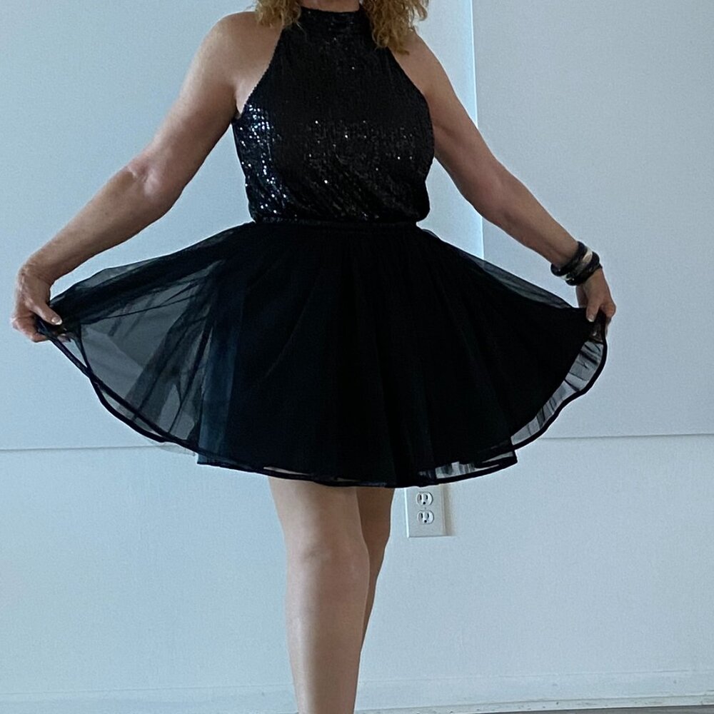 Dance Black Netted Full Skirt Sz M